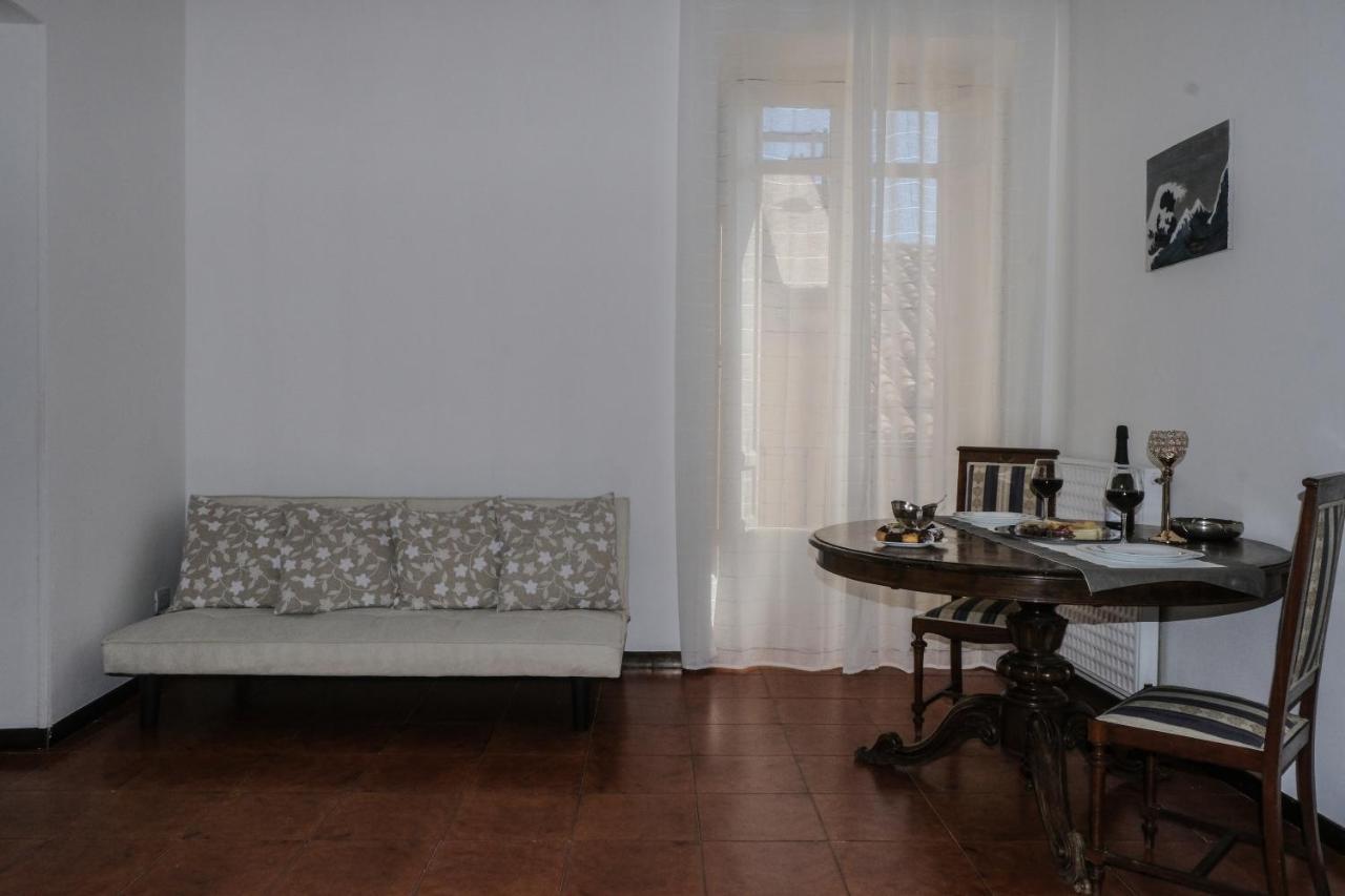 I Colori Della Sicilia Noblesse Apartment Калтаджироне Екстериор снимка