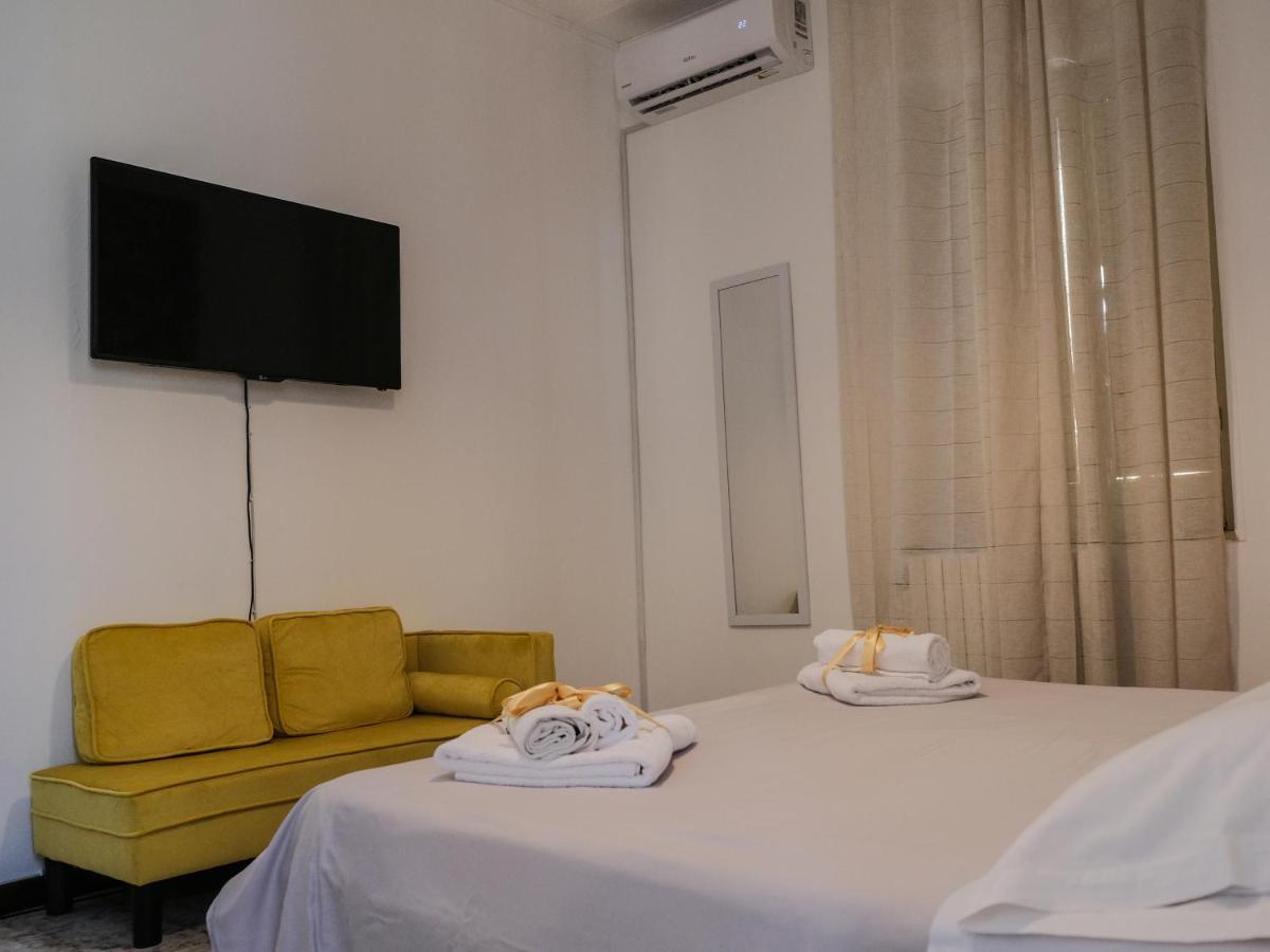 I Colori Della Sicilia Noblesse Apartment Калтаджироне Екстериор снимка