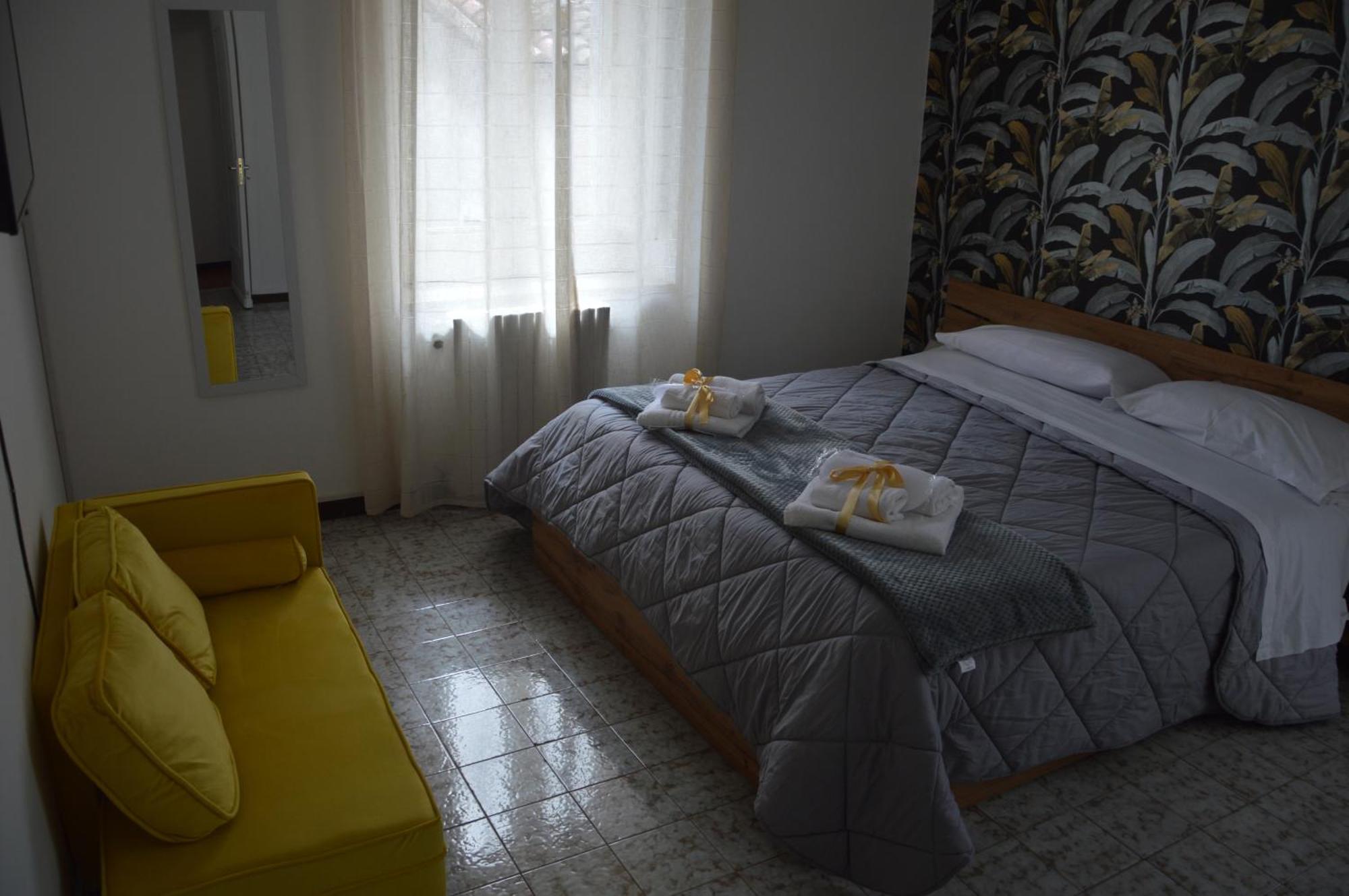 I Colori Della Sicilia Noblesse Apartment Калтаджироне Екстериор снимка