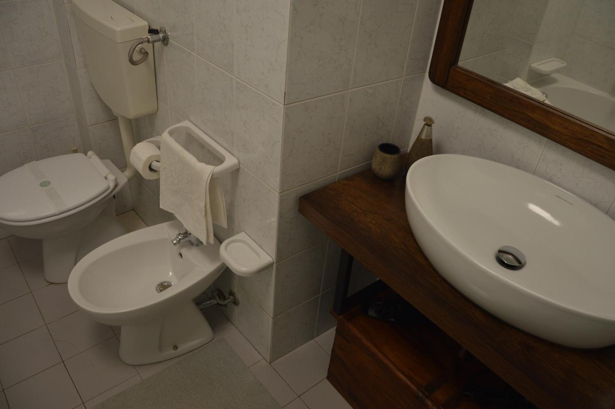 I Colori Della Sicilia Noblesse Apartment Калтаджироне Екстериор снимка