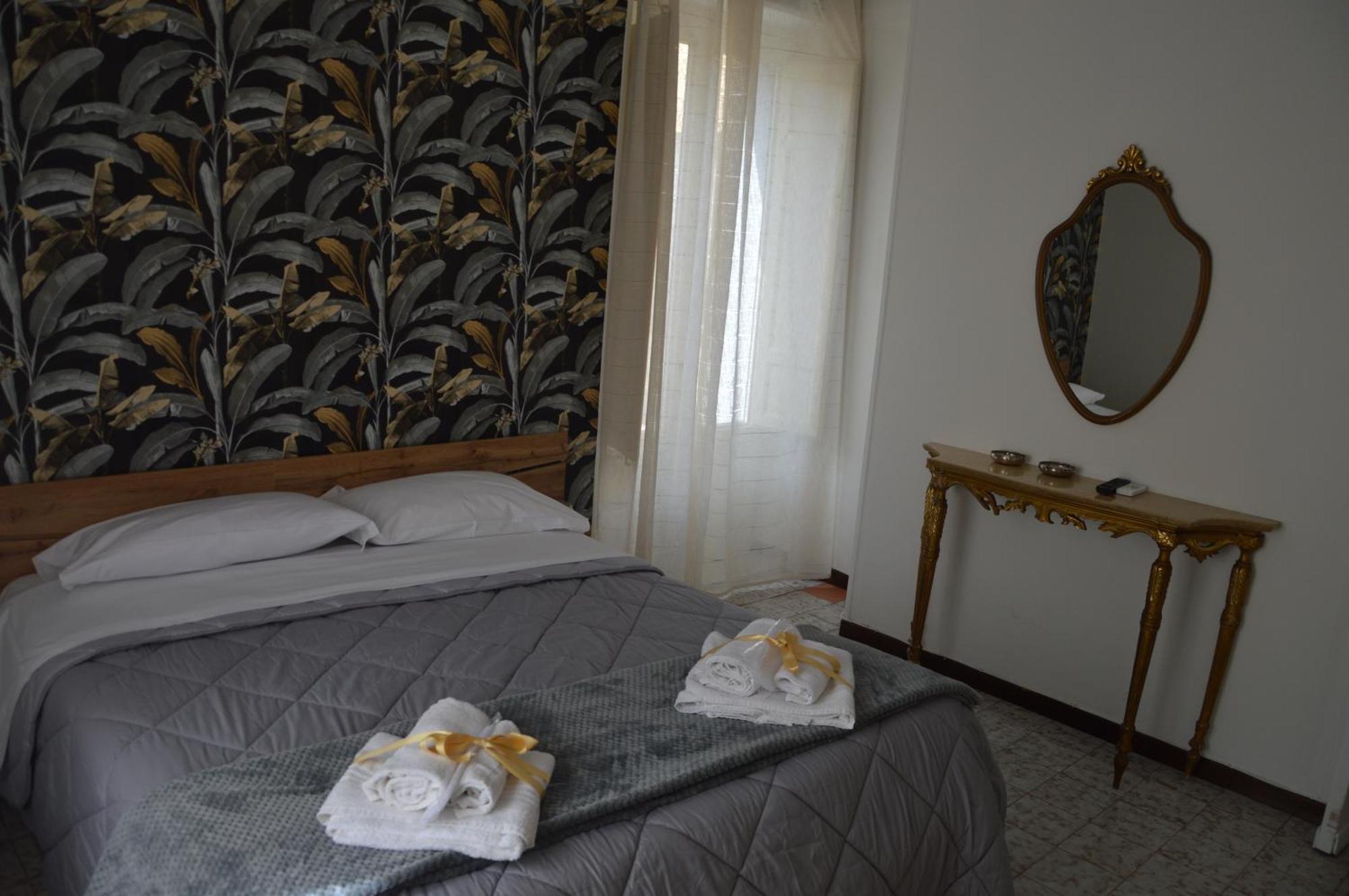 I Colori Della Sicilia Noblesse Apartment Калтаджироне Екстериор снимка